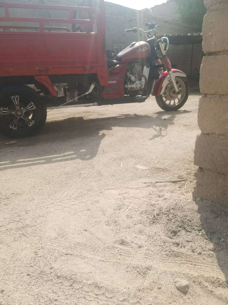 يا الله سلام عليكم ستوته فرس ادوات ادوات ستوته. جاهزه كلش ربع ما تذب عليه شاصي كفاله بدي كفاله محرك مجفت بس جديد محركه وناعم كلش ستوته خير من الله تواير جدد. باتري جديد صندوك جديد ضفيره جاهزه نكره سلف بك لايتات لايت كدام اصلي السعر 950 وبيه مجال مكاني بصره قضا المدينه ***********
