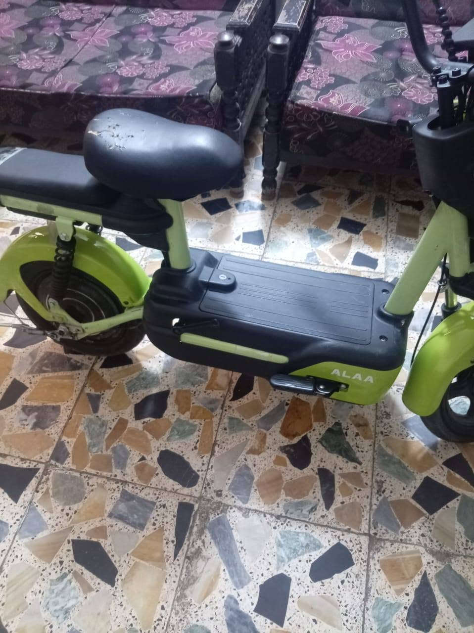 السلام عليكم دراجة شحن البيع الدراجة حلوة وبطارياتهة نضيفة المكان بغداد مدينة الصدر سعر الدراجة 150 الرقم ***********
