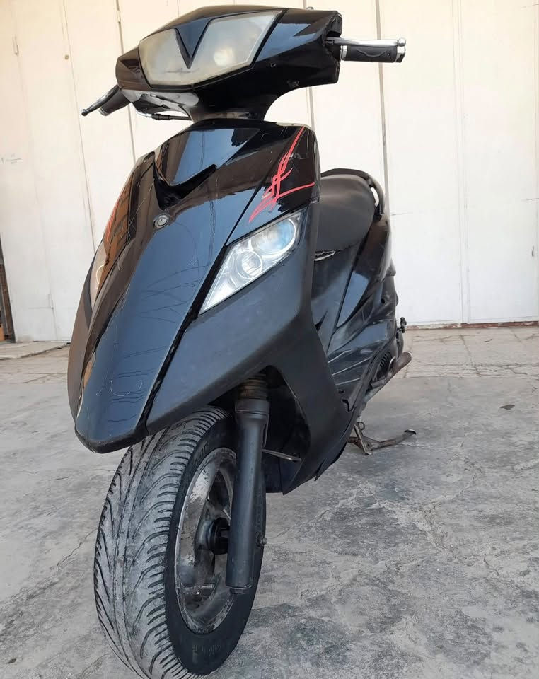 للبيع مكاني شهربان
سعر 300 مستعجل عليها حيل نضيفه فول 

‭***********‬
