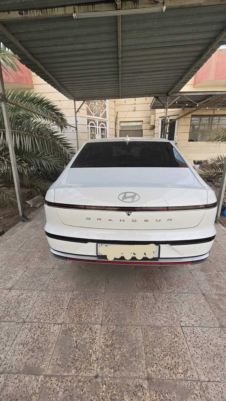 سلام عليكم
ازير 2024  غاز بلاد 
سياره جديده مكفوله كفاله عامه حته من الزلغ 
رقم شهداء بصره سنه وشوي ووتتحول باسم المشتري 
فوول مواصفات كلش سياره راقيه بلمشي والرزانه والمتانه 
 العاجبته يخابرني واكله السعر ويدلل 
***********
