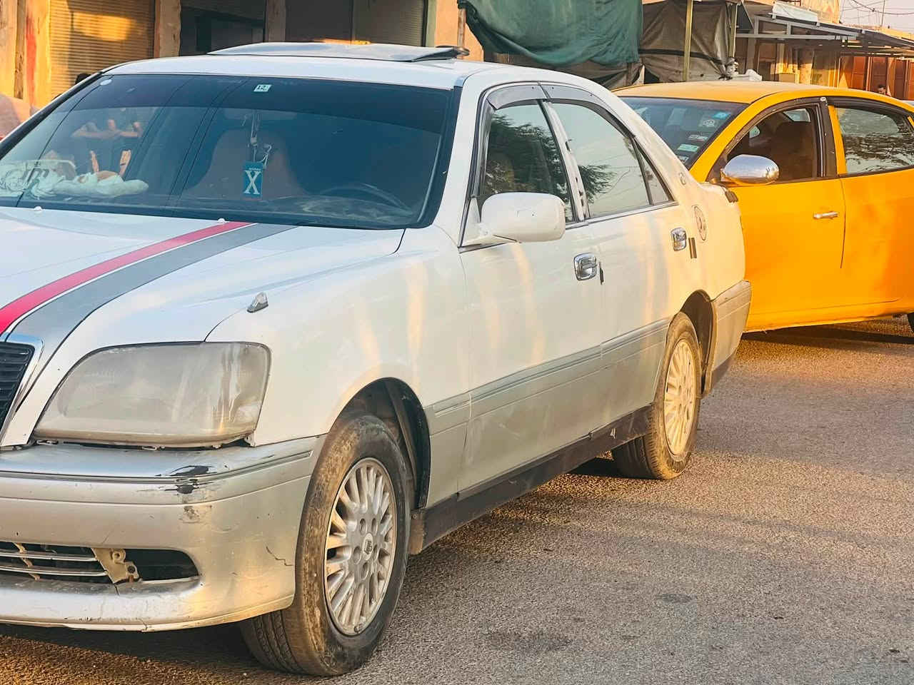 ادوات ادوات ملكه للبيع موديل 2003 صدر جديد طخم تاير جديد كير محرك شرط سياره مايعوزها بس ستر الله تبريد ثلج ❄️ تدفئه نار 🔥 شرط تحفر التبليط 😉 للتواصل الاتصال ع الرقمم /***********
