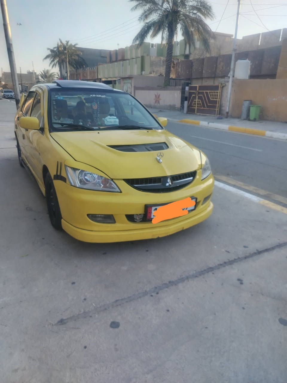 السلام عليكم لانسر صفرة موديل ٢٠١٠رقم بغداد بأسمي سنويه لغايه ٢٠٢٩ كير محرك تدفئه تبريد كله مكفول بيهة طخه جوة الدعاميه الخلفيه ماواصله للحوض وهلالات معمرة السعر ٧٢ وبيهة مجال قليل الاتصال ع الرقم /***********/***********/الاسيا بي واتس اب
