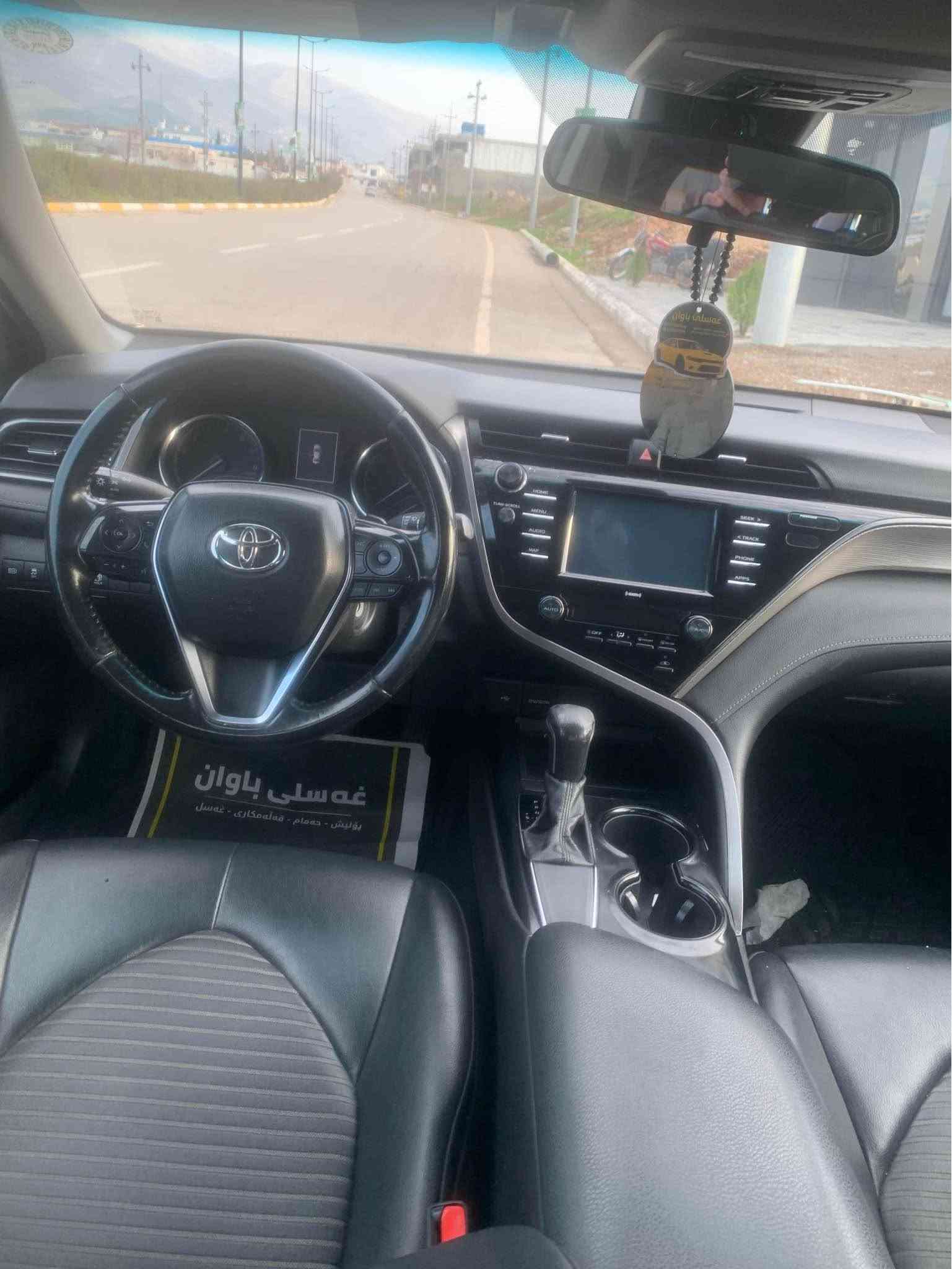 toyota camry 2020 SE 

  سەیارەكە 2 پارچەی بۆیاخە بی ناوگرتن بی ئیرباگ  گێڕو و مەكینە و كارەبایی تەقە و ڕەقەی بە شەرت 
85  كم ڕۆشتوە  

مواسەفاتی se سلایت 
سوکان ڤۆلیۆم ، تەحدید سورعە  ،  شاشة گةورة، كاميرة   ،رادەر ئاوەینە  ،لايت ليد ، لایت ئۆتۆ  ، eco، بلاجیکتۆر،حاسي دواوة و پيشةوة  ،

رەقەم و سەنەوي تازەيە

‎                 شوێن   ::::   سلیمانی  

                   *********** السليمانية, العراق
