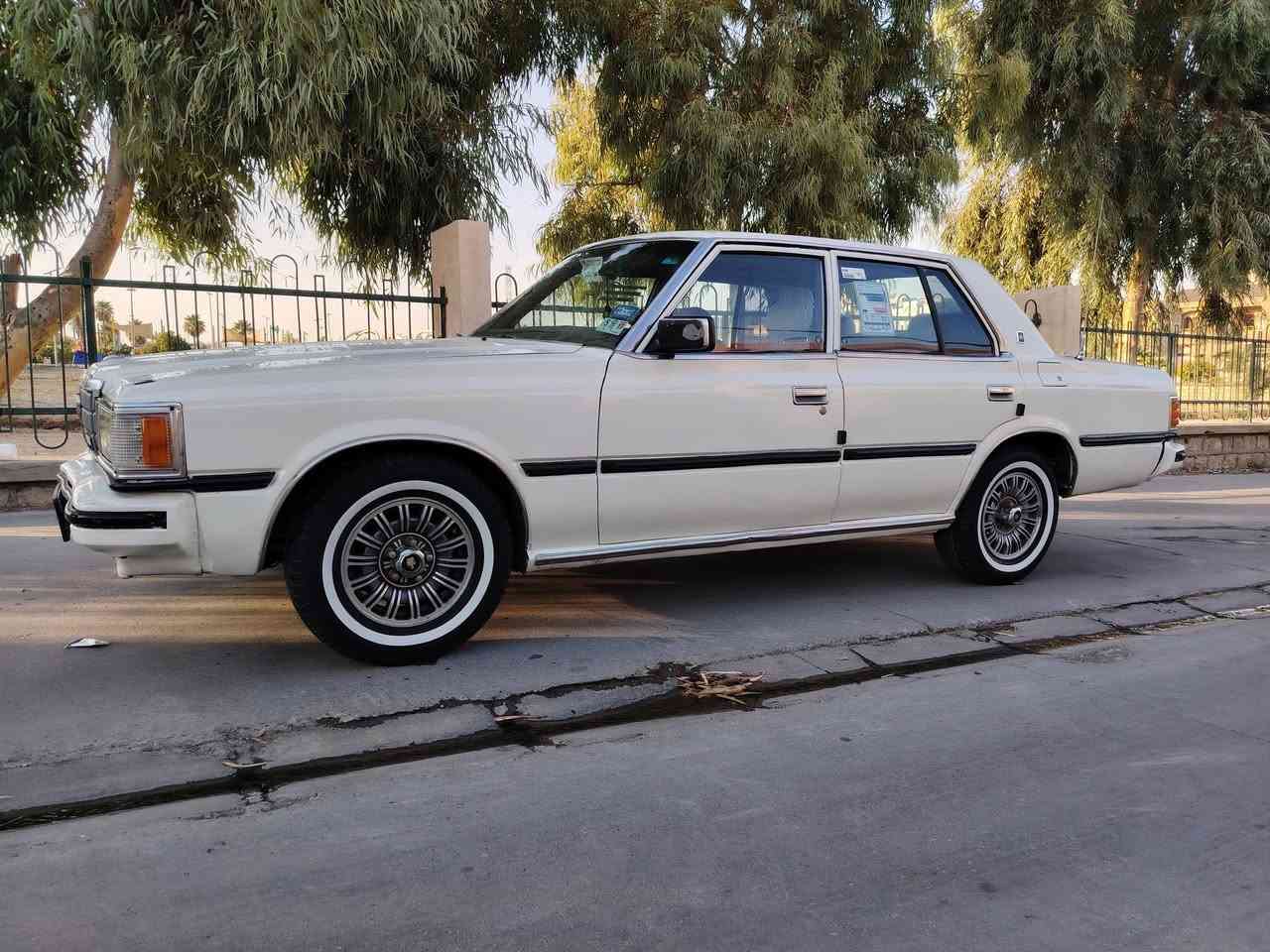 السلام عليكم للبيع سوبر موديل 82 رقم نينوى انكليزي بسمي سنويا لل31 تبريد ثلج صبق حزام بدون ضرر شرط السعر 38 بيها مجال مكان السيارا موصل جانب اليمن الستفسار *********** //***********
