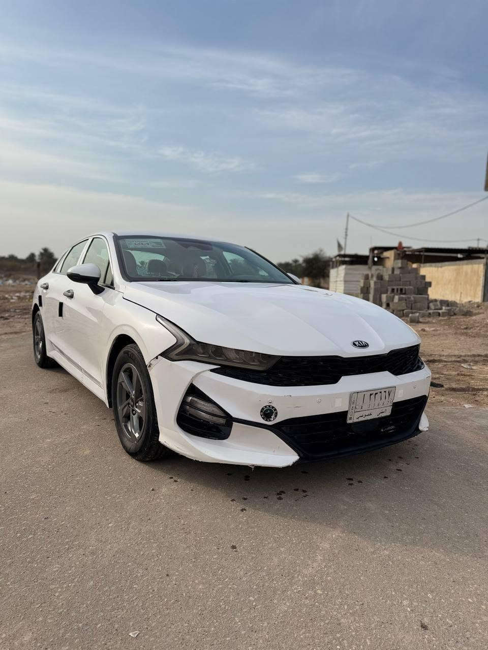 سلام عليكم سياره كيه فايف5 موديل 2021 سياره معوقين رقمه مثنى سياره وارد امريكي بيه جاملغ وبنيد وبيه ملا حظات قليل سياره جاهزه من كلشي نص مواصفات تشغيل عن بوعد  محرك سياره 1600تيربو العنوان البصرة الهارثه معمل ورق سعر125بيه مجال وشراي يخابر راعيه أنه مكلف بل نشر وهاذ رقم راعيه ***********
