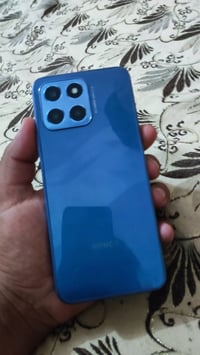 هونر x6  ذكره128 جاهز نضف عنوان تل الرمان 07508499531 07722911455