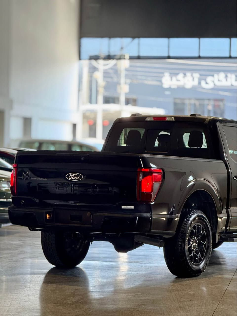 FORD F150 HYBRID XLT 2024
فۆرت F150 مۆدێل 2024 مواسەفات
Xlt 
ڕەنگی ڕەش
مەکینە 6 بستۆن تۆربۆ 3.5
مواصفات فولل بێ پانۆراما
:-گێچ ئەلیکترۆن
:-٤ کامێرە 
:-ئاوێنە فۆتۆ
:- كاميرا 360
:- شحن وايەرليس 
:- 4✖️4 ( دبل اكسل ) 
:- کۆد ده رگا
:- شاشة گەوره 
:- لايت زينون 
:- رادار پێش و دوا 
:- رادار ئاوێنه 
:- حساس پێش ودوا 
:-کوشن کارەبا 
:- کوشن گه رم  
کوشن سارد
کوشن جڵت
:-برێك كاره با 
:- بروجكتر LED 
زۆر مواسەفاتی دیکە
تەنها یەک چەمەلخ بۆیاخە بۆنیت بیلادە بێ ناو گرتن ئێرباگ سوکانو شان تەقیوە
گێر و مەکیەنەی بەشەرت 
هیچ کێشەیەکی تێدا نییە 
375$
ڕەقەم تەلەفون
*********** السليمانية, العراق
