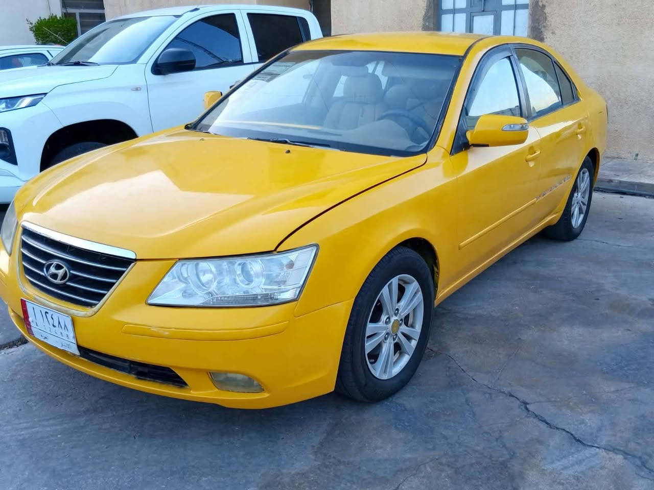 من رخصة الادمن ....
سوناتا تكسي لون اصفر موديل 2010 خليجي محرك  2400 مكفول من تبخير أو تنقيص والكير مكفول  صدر امامي خلفي جديد  كهربائيات كلها شغاله تبريد شغال تخم تاير جديد سياره جاهزه ماناقصها اي شي ... السعر 77 وبيها مجال 
مكانها الرمادي .
***********
***********
