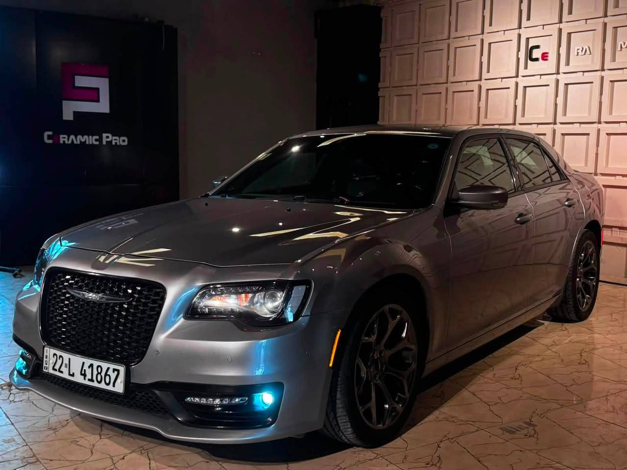 اوباما 2018 s300 خليجي وكالة هارلم 
ماشية 65الف ميل حقيقي 
مكفولة السيارة من الدعامية للدعامية بدون تكحيل بدون بارد 
السيارة فول مواصفات 
تدفئة كشنات 
تبريد كشنات 
تبريد كلاصات 
بردة خلفية كهرباء 
حساسات امامي خلفي 
بانوراما سقف 
وباقي المواصفات معروفة السيارة فول الفول
الموقع اربيل 
***********
السعر 280 ومجال
