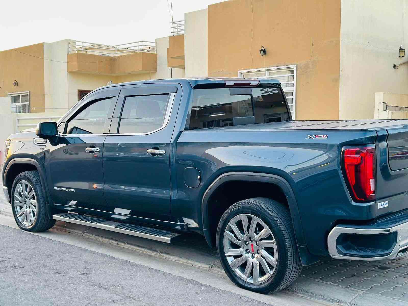 سلام عليكم
GMC سيرا

موديل2022

 فول السيارة مكينة 5300 حادثها فقط سرقة جاملغ رقم سليمانية  سيارة ماشية85  جديدة مكان بغداد السعر 318

***********
