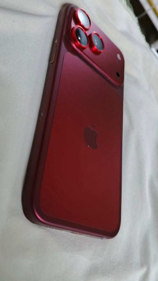 للبيع iPhone 17 Pro Max

 او 📱مراوسة: ب iPhone 18 Pro Max

eSIM شريحة الكترونية
اللون: برتقالي + ملزك PPF برغندي لون الايفون 18
الحالة: مستعمل شهر 1 - نضافه 100%
البطارية: 100% - 27 دورة فقط
الضمان: لحد 2027/8/17
الملحقات: كاملة + كيبل اصلي 🔌

السعر:  1900بي مجال

المكان: بغداد الكريعات + توصيل
رقم: ‭***********‬

وتساب فقط
