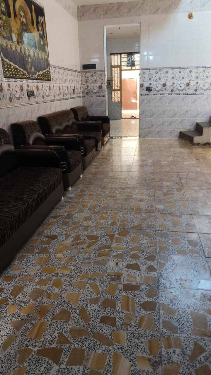 الدار للبيع مساحة 150م مدينة الصدر حي طارق الوسط مقابيل حسينية بي صالح ع سعر 120البيت طابو صرف رقمالواتساب @***********@ورقم أسيا***********بناء حديث كلة طابوك وصب رفت كاشي سيراميك بياض أرتفاع سقف ٣ونص بغداد, العراق
