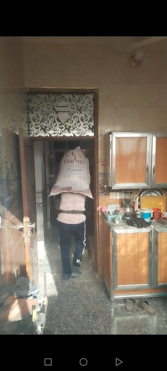 سلام عليكم اخوان كادر ابو يعكوب التصعيد كافت  المواد البناء نشتغل عل ضهر دخل بغداد تصل  ***********
