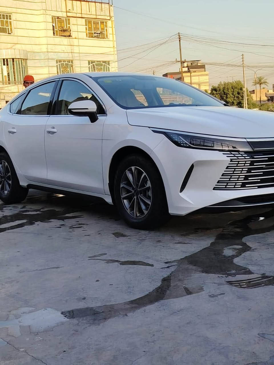 سلام عليكم BYD  2025 ماشيه 12قابله زياده سياره كفاله سعر 19500مكان سياره بغداد بلديات ***********
