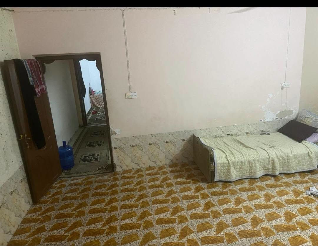 مشتمل • ١٢٠م • واجهة ٦×٢٠