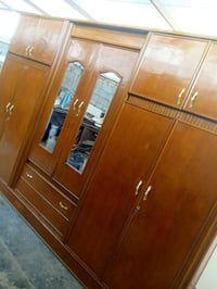 كاونتر • ٦ أبواب • طابقين