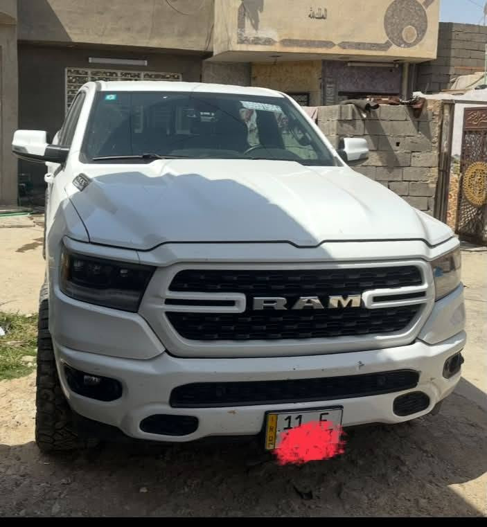 السلام عليكم 
دوج رام بك هورن باب طويل بدي قصيرموديل 23 
سيارة معلاية بأمريكا 
وكزوز بأمريكا 
8 سلندر 
سيارة ماشية جوة لـ 50
سيارة بيها شاشة طويلة 
كشن كهربائي 
سيارة مكفولة عدة هاي الضربة وطخة بصف الدوسة من الحادث
رقمها بغداد 
سيارة بيها موصفات كلش حلوة 
بيع مستعجل 

السعر : 275 وبيها مجال 

للاستفسار: ***********
