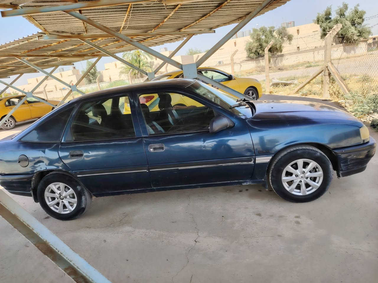 أوبل فكتره موديل 91 رقم نينوى إني الشرعي سنويه لي 2030تا تسقط شرط المحرك والكير بدون ظرر ملاحظات بصيطه بدون صبغ أبيع نقد 40 وقصاط حسب الاتفاق وقل شي مقدمه 20 المكان موصل الجانب الأيمن رقم الهاتف ***********
