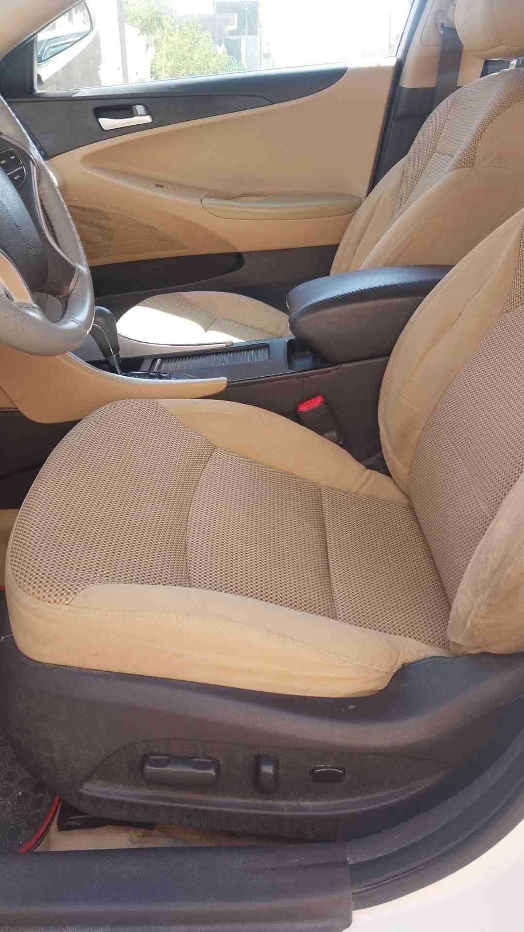 السلام عليكم للبيع هونداي سوناتا خليجي ٢٠١٣ رقم بغداد دولي السياره  كفاله ماعدا هاي الدعجه بدور الجاملغ الوره السياره جديده وجاهزه على اخر حبايه محركه ٢٤٠٠ مواصفات قطعتين تبريد حساس خلفي اشايرمري شفط شفتات استيرن كشن كهربائي العنوان بابل  السعر ١٢٦ وبيه مجال حك الجيه للاتصال ***********
