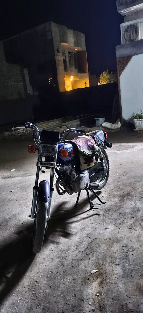 سلام عليكم اربعه كير للبيع اوراق موديل 2025دراجه نضيفه نقصه بس سبايه ومكينه جديده برغي مامفتوح بيه مكان كربلاء سعر 550 ***********
