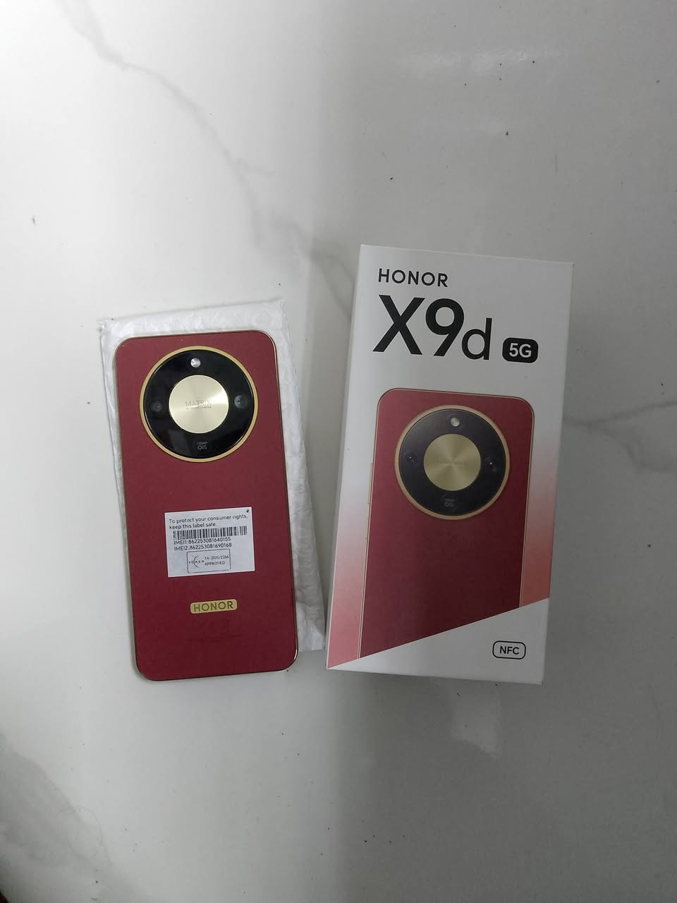 جهاز اخو الجديد للبيع سعره 400هذا رقمي ***********

نص مكتوب في الصور:
- حول الهاتف
- 10
- MagicOS
- اسم الجهاز
- HONOR X9d
- المعالج المركزي
- Snapdragon 6 Gen 4
- ذاكرة الوصول العشوائي
- ١٢ غيغابايت
- ١٢ غيغابايت Honor RAM Turbo
- بطارية السيليكون والكربون
- mAh 8300
- شاشة بتقنية حماية البصر من
- Honor
- ٢٦٤٠ X ١٢٠٠
- وحدة التخزين الداخلية
- المساحة الفارغة ٢٣٣,٢٣ غيغابايت
- الإجمالي ٢٥٦ غيغابايت
- الموديل
- MTN-NX1
- رقم الإصدار
- MagicOS 8.0.0.100(C185E10R103P1H1)