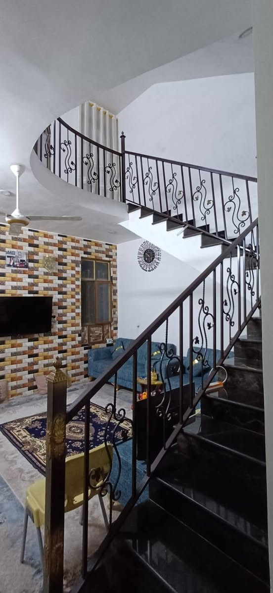 بيت للبيع • ١٥٠م • بلديات تقاطع المرور