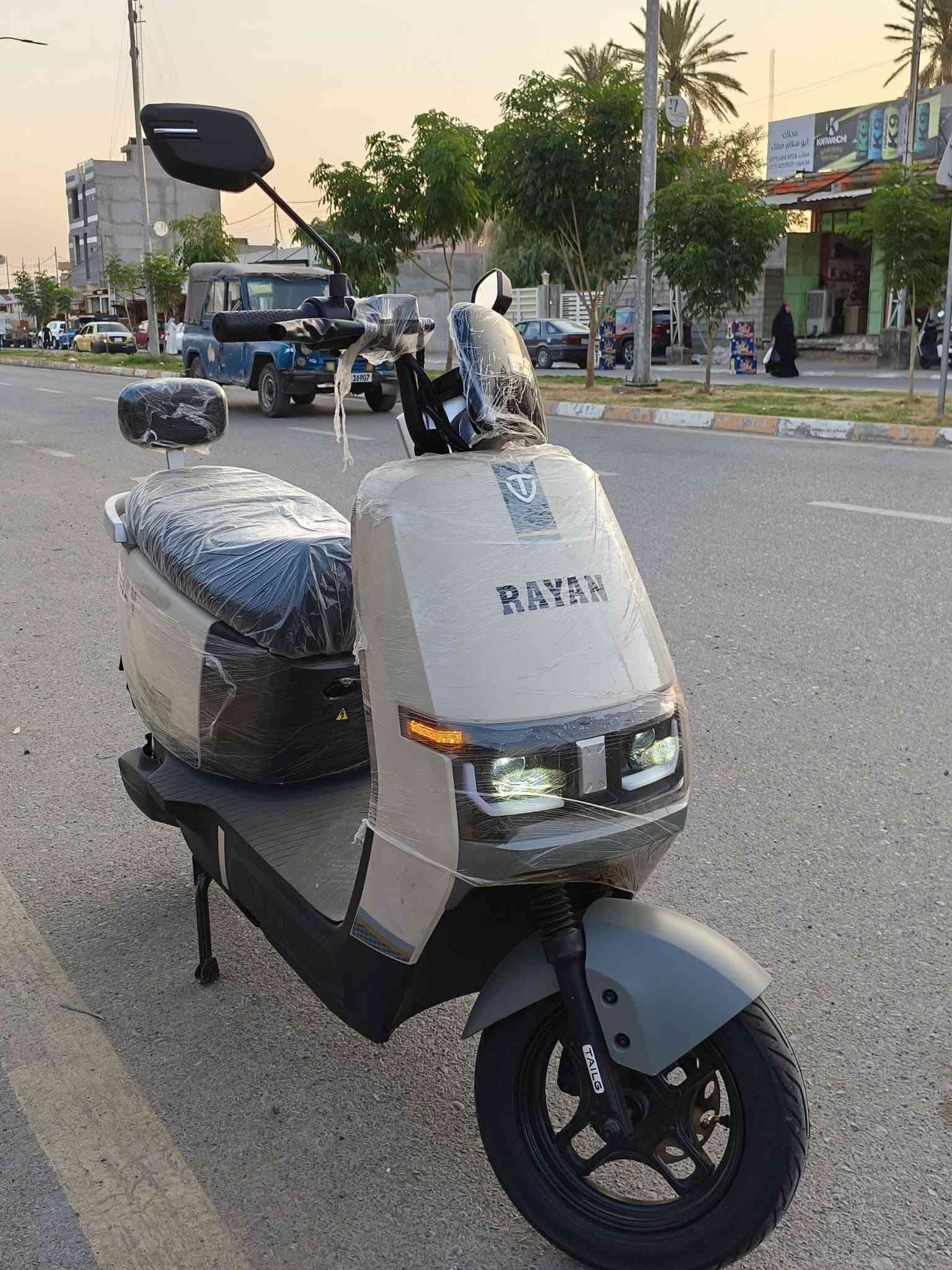 دراجه شحن
RAYAN C2 2025
الراجه جديده
6 بطاريات كبار كرافين شرط 
شاشه ديجيتال
لايتات عالي ناصي لد
نظام رماش 
اشاير لد 
دبل اشاره 
نظام بارك P
3 نمر 
بريكات دسك هايدروليك امامي وخلفي 
دراجه جديده ما بي اي نقص 
السعر 950 وبي مجال 
المكان ديالى جلولاء 
استفسار ***********

