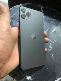 ايفون 11 برو ماكس • ٢٥٦ • بطاريه مستبدله