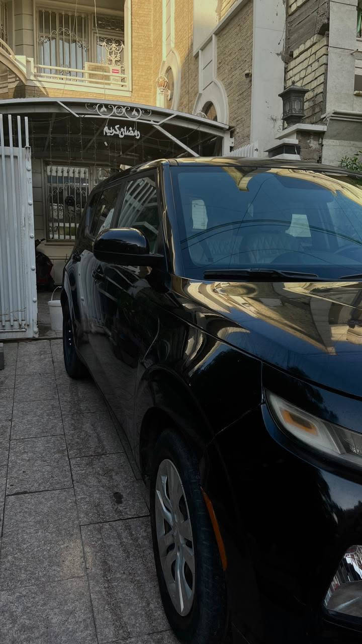 السلام عليكم، سيارة صول 2020 الشكل الجديد، سيارة شبابية وعائلية وصرفيتها قليلة.
المحرك: دوش 2000.
الوضعيات: بيها وضع السبورت.
الممشى: 143,108 كم.
الضرر: جاملغ وبنيد مبدلين بلادي.
السعر: 135 ورقة (بيها مجال).
رقم الهاتف والتواصل واتساب: [***********](tel:***********)
