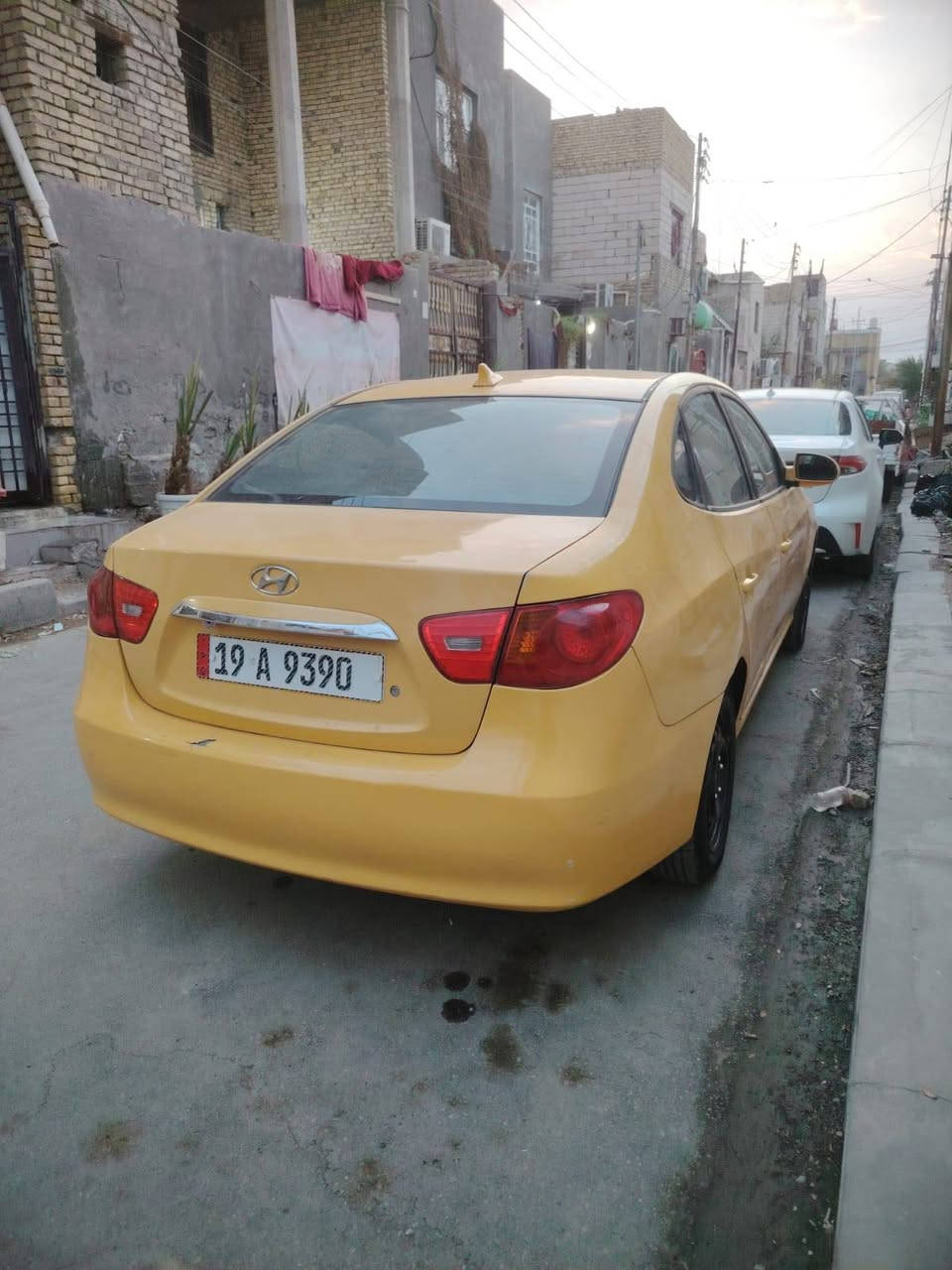 سلام عليكم لنترا مديل 2009 سياره جاهزه مكينه كير حداديا تخم تاير تبريد جاهزه رقم كربلاء تحويل ثاتي يوم مبدل قبق جنطه محرك الفين السعر 100 وبيه محال استفسار عل تصال ***********
