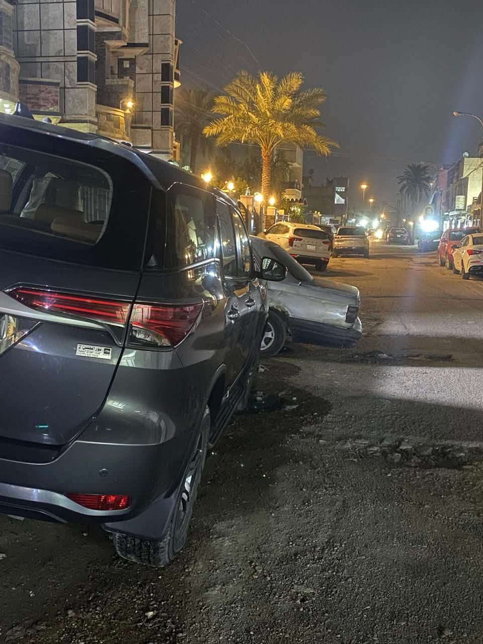 السلام وعليكم  شباب سياره فورجنر للبيع موديل 2023 خليجي كفاله عامه مرقم بغداد وكامل السياره نضيفه وبحاله الوكاله ماشيه 10  الاف فقط مواصفات نص فول
سياره 4 سلندر محرك 2700 
كير اوتوماتيك 6نمر 
7راكب 
3 قطع تبريد 
حساسات 
كاربلي 
شاحن وايرليس 
تحكمات ستيرن 
 بقيه المواصفات 4 سلندر العاديه
 مكانها بغداد شارع فلسطين 
السعر 28,800$ وبيها مجال بسيط 
***********
