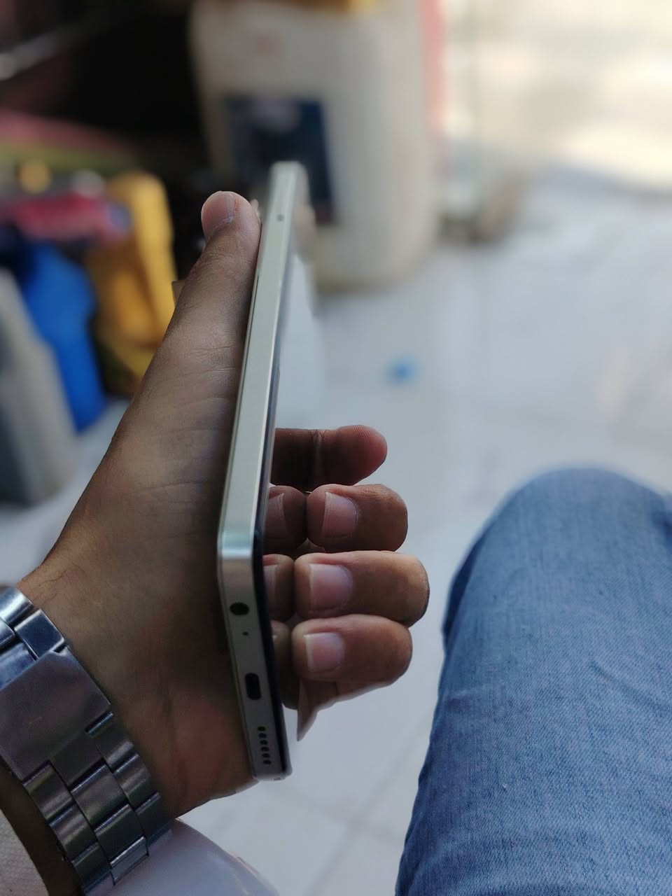 سلام عليكم
تيكنو سبارك گو ذاكره 128 رام 2+4  كامره الاماميه 8M كامره الخلفية 13M شاشه 6.6بوصه HD بطارية 5000 مل أمبير جهاز ما مفتوح أبد فقط بي هاي طخه مثل ماموضحه بل صوره ***********
