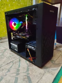 تجميعة للبيع : I3 10105F 1660  Palit ما مفتوح SSD 128  HHD 1TB تبريد م...