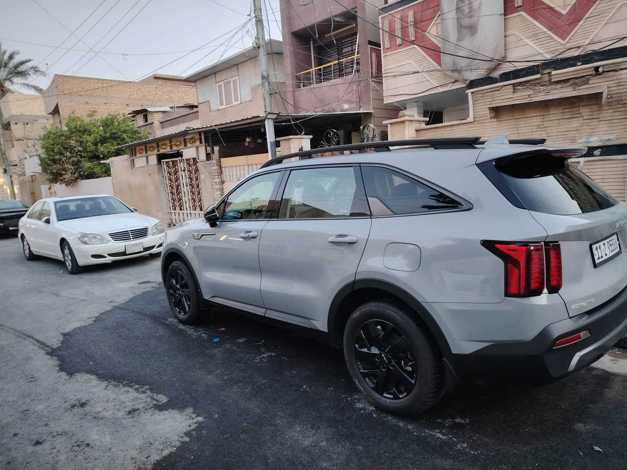 سورنتو موديل 2023
اكس لاين ويل كروم مرايه كروم تدفئه كشنات قطعتين تبريد
كشن كهربائي
مكاني بغداد حي اور
*********** السفسار نتصل صور الحادث بل منشور والمو شراي رجان يعبر المنشور سياره جديده بعنه الكلامه   فقط بيع
