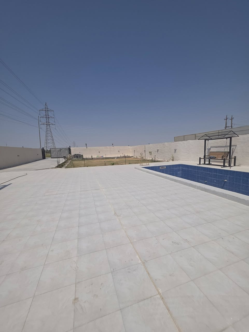 لسلام عليكم ورحمة الله وبركاتة 🫱🏽‍🫲🏻
متابعينا الكرام 👥
مزرعه للبيع🏞 المساحة دونم الواجهه25
النزال 100 تحتوي على دار سكن🏠 ومسبح كبير⛲ مع استراحة خارجيه وحديقه كبيره وكراج كبير🛤وصحيات خارجيه 
العنوان: بغداد/التاجي/مدخل عمشه مُقابل منشأه نصر نزال عن شارع عام مايقارب اربع كيلوات🛣
للاستفسار الاتصال على الارقام الاتيه 
كورك: ***********📞
اسيا: ***********📞
#مَكتب_ديرتنا_للعقار🏢
#بإدارة_احمد_ابومصطفى🌹 
#تواصلوا_معنا 🌹
