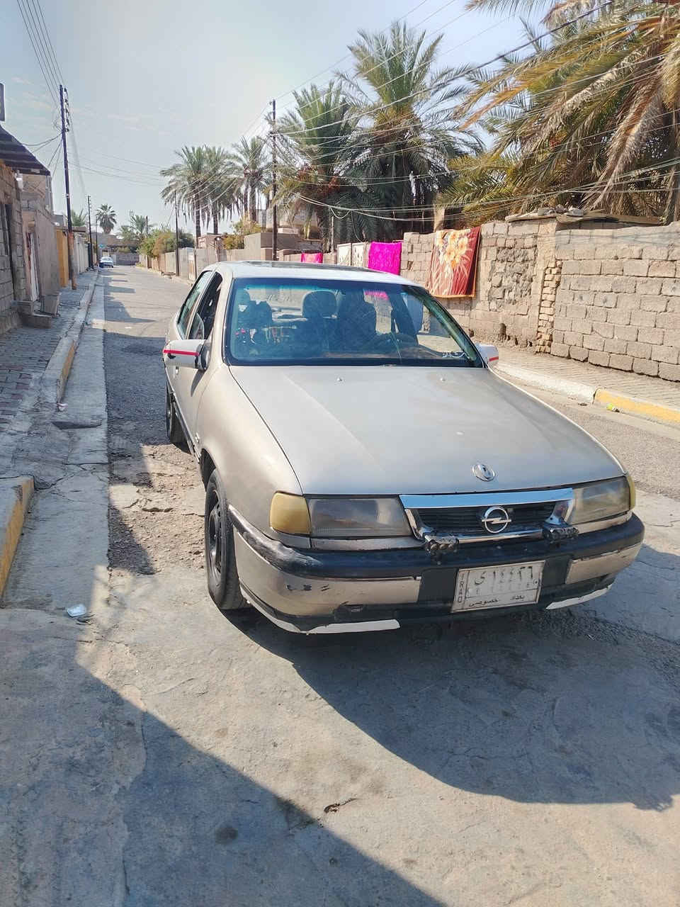 سلام عليكم اوبل فكترة 1991سيارة ماعايزهة شي سنوية نهاية ل 2027تحويل ثانيوم مكان بغداد التاجي ***********السعر 25وبيهة مجال حك الجية
