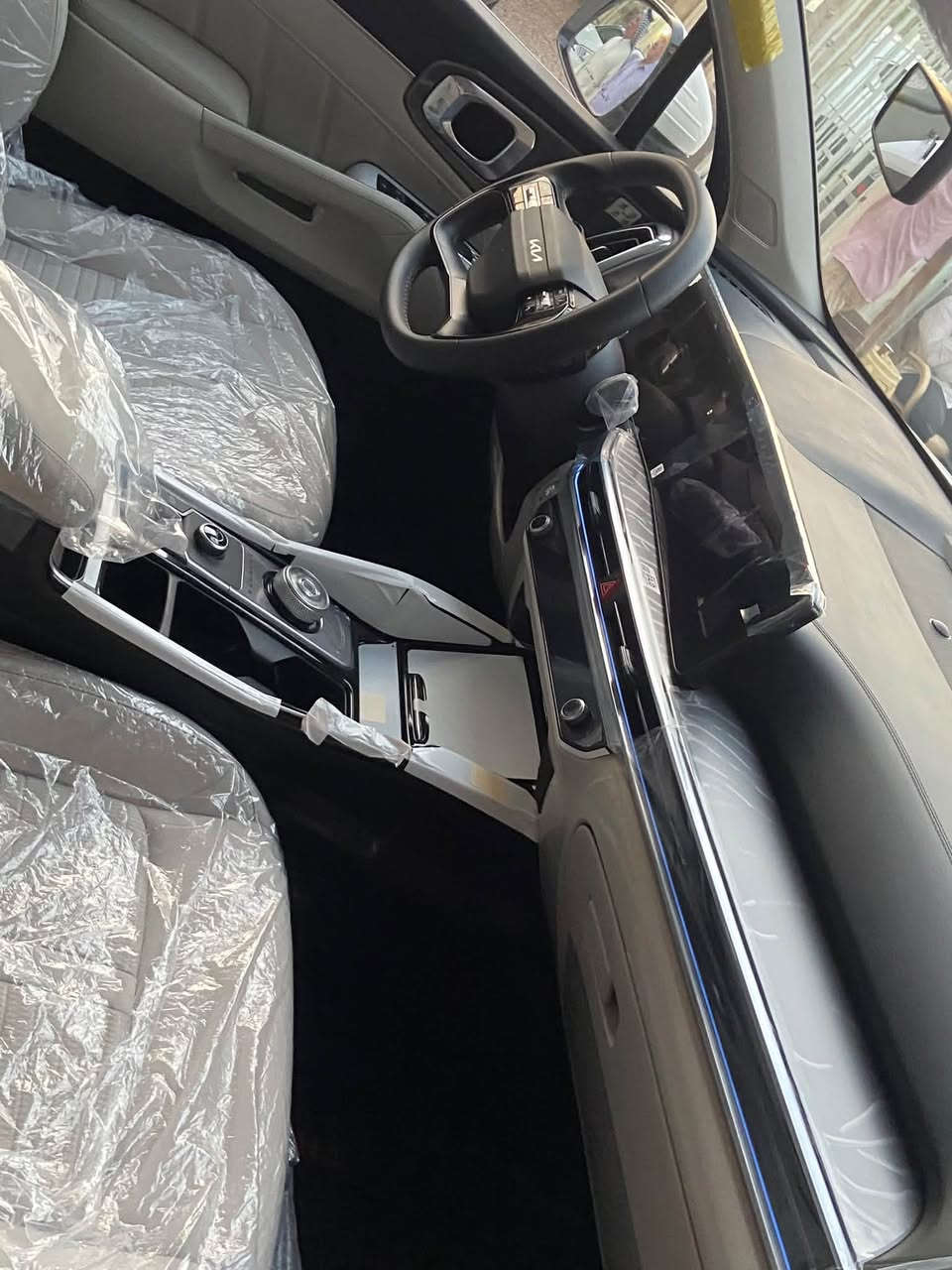 سلام عليكم سورنتو 26 أربيل ماشيه 1800 6 سلندر 2كشن كهرباء ويل 20 تشغيل عن بعد سعر (318$)وبيه مجال ***********
