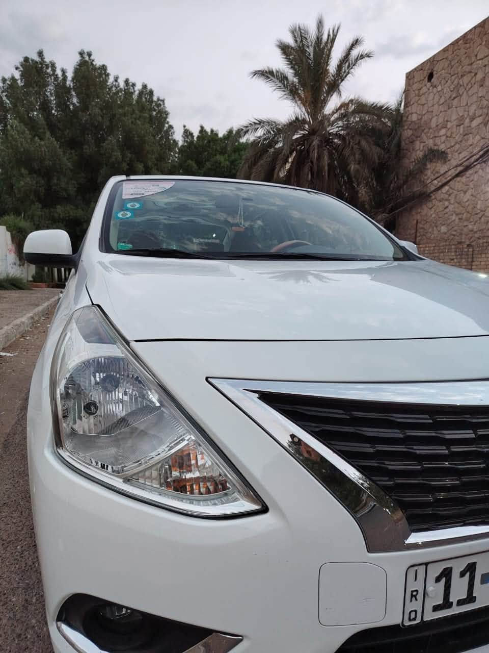 السلام عليكم
للبيع نيسان سني هندي موديل 24 رقم بغداد بسمي تحويل مباشر 
ماشيه 14 الف 
السياره كفاله عامة فقط شخط بلباب الخلفي عكس السايق 
مغلفه كاعيه جلد شاشه كامره 
السياره استخدام شخصي 
العنوان بغداد الصليخ 
اتصال 📞 ***********
