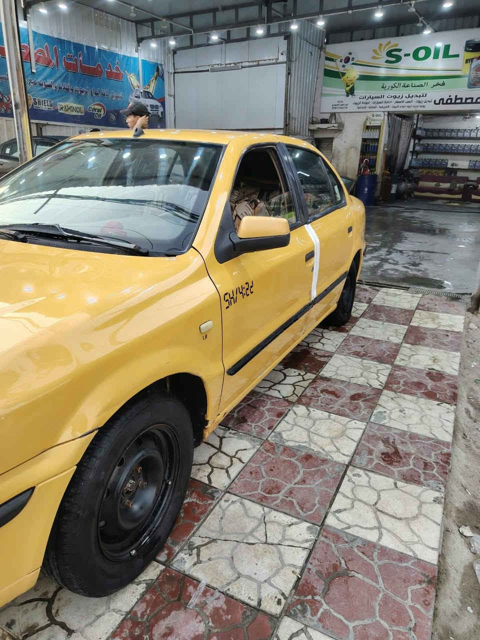 ٢٠١١ • كفالة عامة • نواقص بسيطة