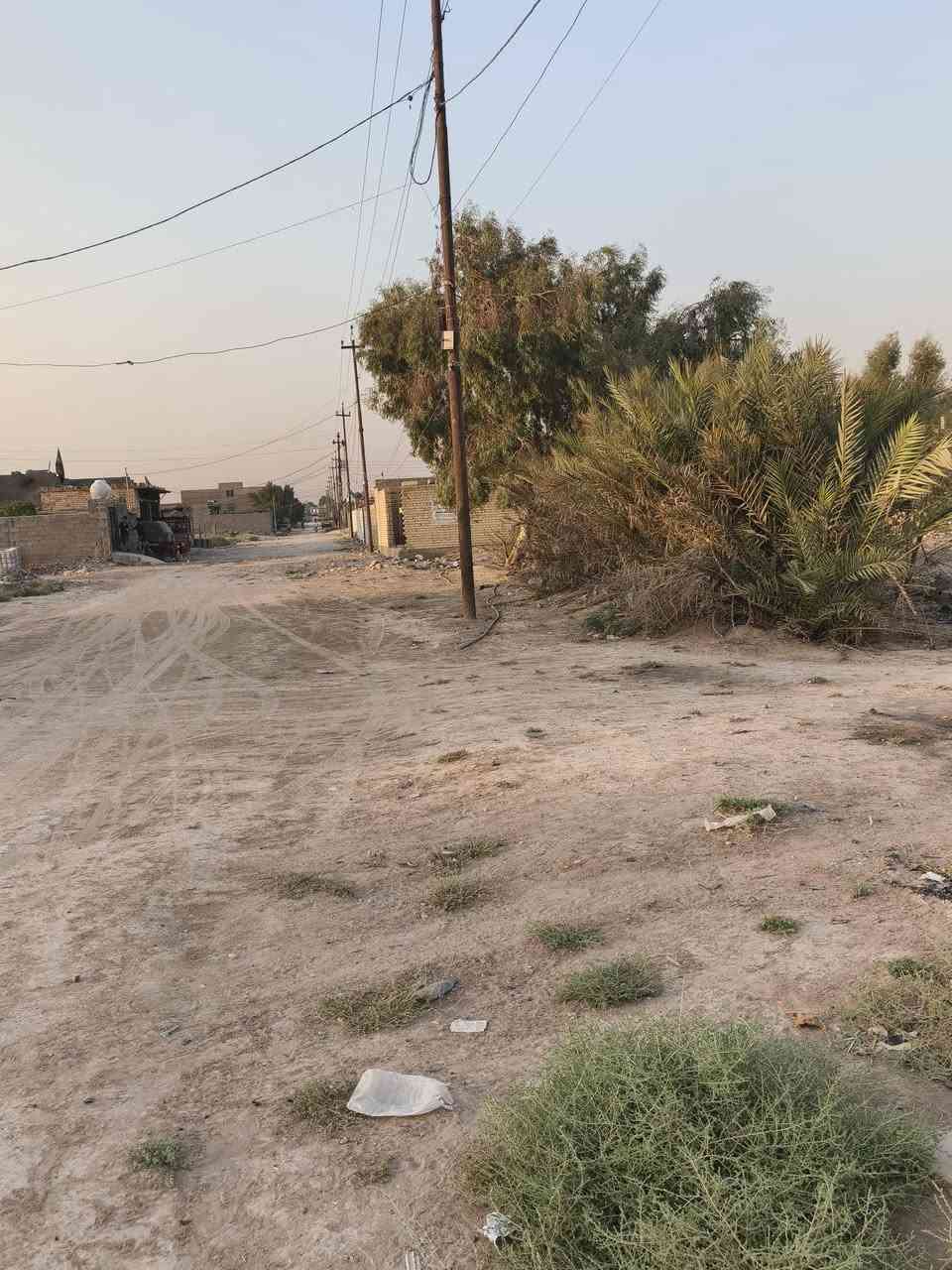سلام عليكم
ألف متر لبيع حي لبتول زراعي سند 25 
رقم الهاتف ‏‪7713512955‬‏
***********
