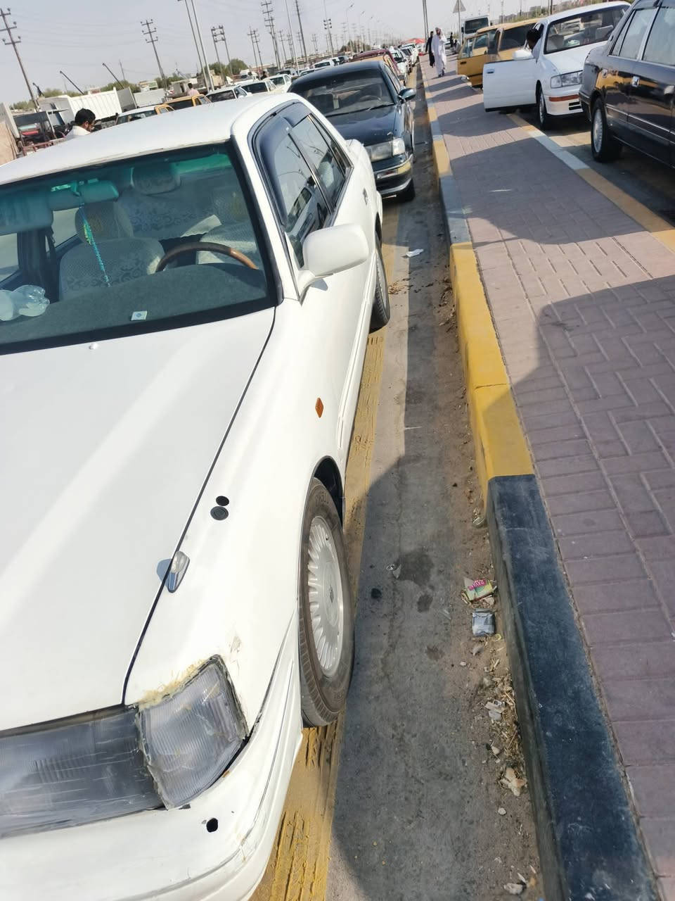 السلام عليكم سياره راس الثور للبيع موديل 2000 رقم بغداد انكليزي تحويل مباشر كير ومحرك 6 سلندر كفاله تخم تاير حداديه جديده كشنات كهرباء شاشه سستم صوت  كلها شغاله سياره جاهزه مكان السماوه قضاء الرميثه للاستفسار *********** السعر(65)وبيها مجال
