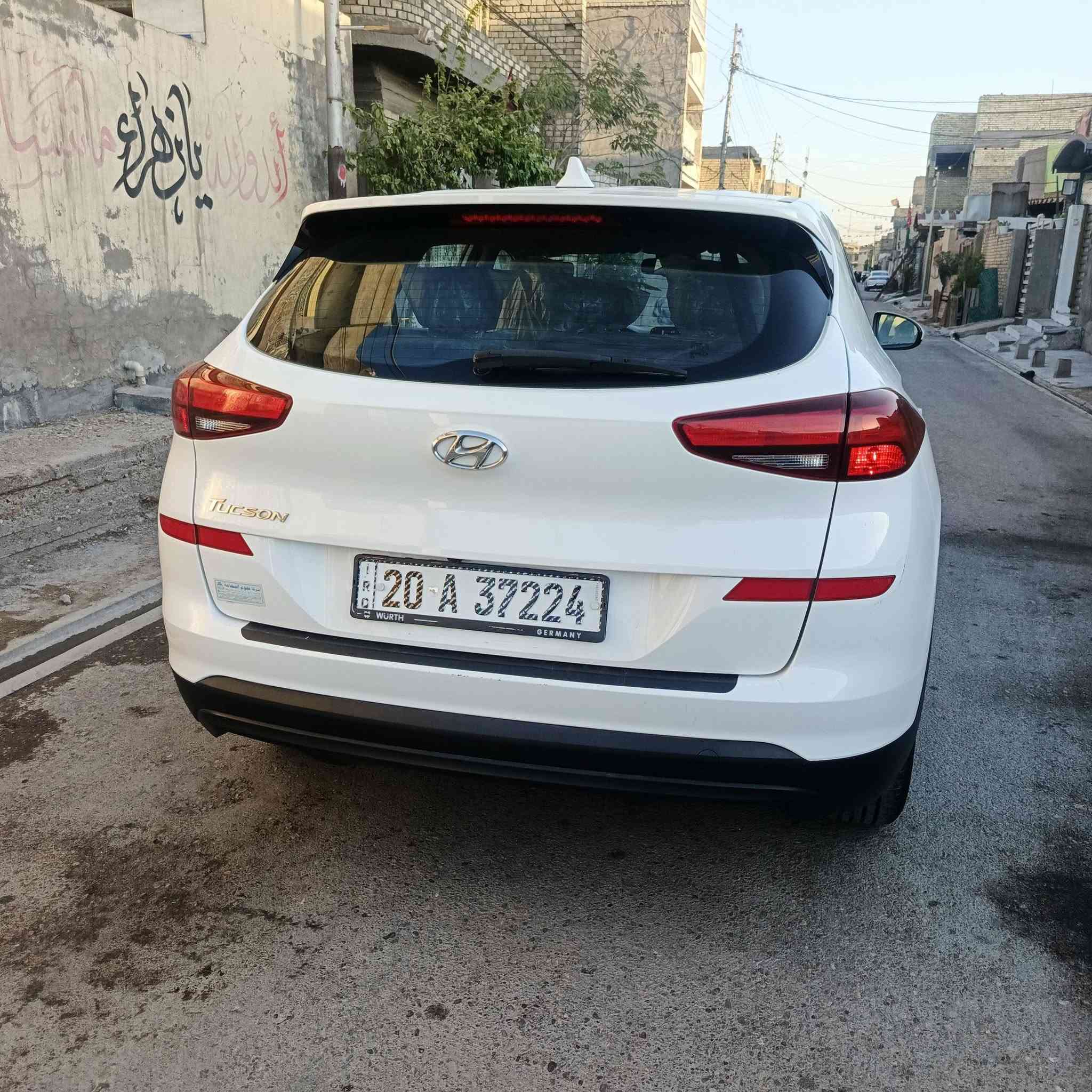سلام عليكم توسان ٢٠١٩ للبيع حادثها موظح بصوره وسونار بصور بنيد فقط وارد امريكي *********** اسعر  ١٤٨
