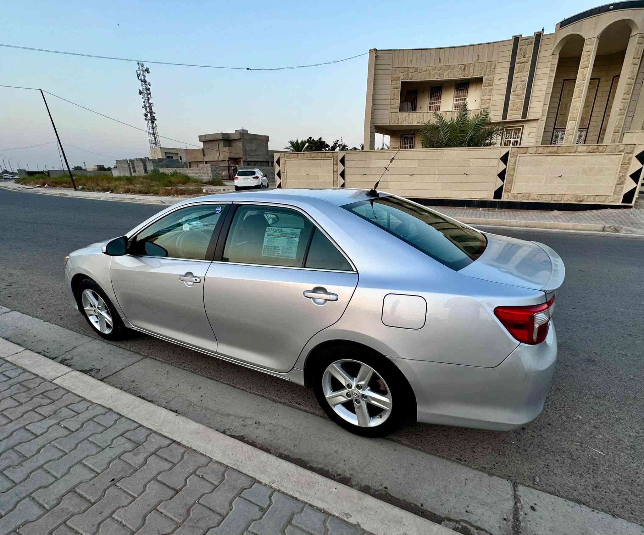 للبيع  فقط بدون مراوس
بسعر مناسب جداً 
 تويوتا كامري 2012 فئة LE (الوارد الأمريكي) 
السنوية الى سنة 2030
رقم دهوك
السيارة مابيها قطرة صبغ 

فقط تعديل بارد بخشم البنيد 
 وقبق الصندوق من الأسفل تحت الرقم تعديل بارد
وشبر بالهلال الجاملغ الخلفي 

شاصي لغود دواخل كله مكفول 

 المحرك: 4 أسطوانات (4 سلندر) بسعة 2.5 لتر (2500 سي سي).

المحرك البلادي مفتوح ومعمر تعمير درجة أولى 
لاتنقيص ولاتبخير ولا صوت رواجز 

 
سيارة مصروف عليها ومرتبة جاهزة من كلشي 

السعر 123

☎️للأستفسار 
***********

📍صلاح الدين الضلوعية
