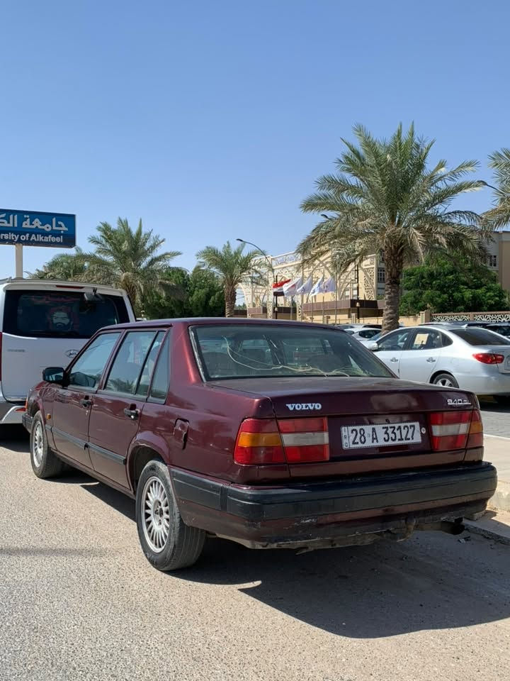 السلام عليكم 
للبيع فقط فالفو 940  
مديل 1992
رقم نجف سنويه 28 
بسمي السيارة مداور ثاني يوم 
مكفوله كير و محرك 
مصبوغه عام جماليه 
تبريد عايز غاز 
حداديه نص عمر 
سنتر لوك شغال 
كير بلادي محرك بلادي 
تايرات جديد باتري جديد 
السعر 50 وبيها مجال 
مكاني نجف اي استفسار 
***********

