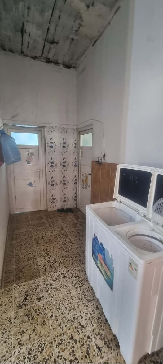 للبيع
دار سكنية مساحة 300 متر حي المهندسين غرفتين نوم اسقبال صالة داخلية مطبخ وبسعر مناسب للاستفسار مراسلة الصفحة او الاتصال على الارقام التالية 

***********

***********
