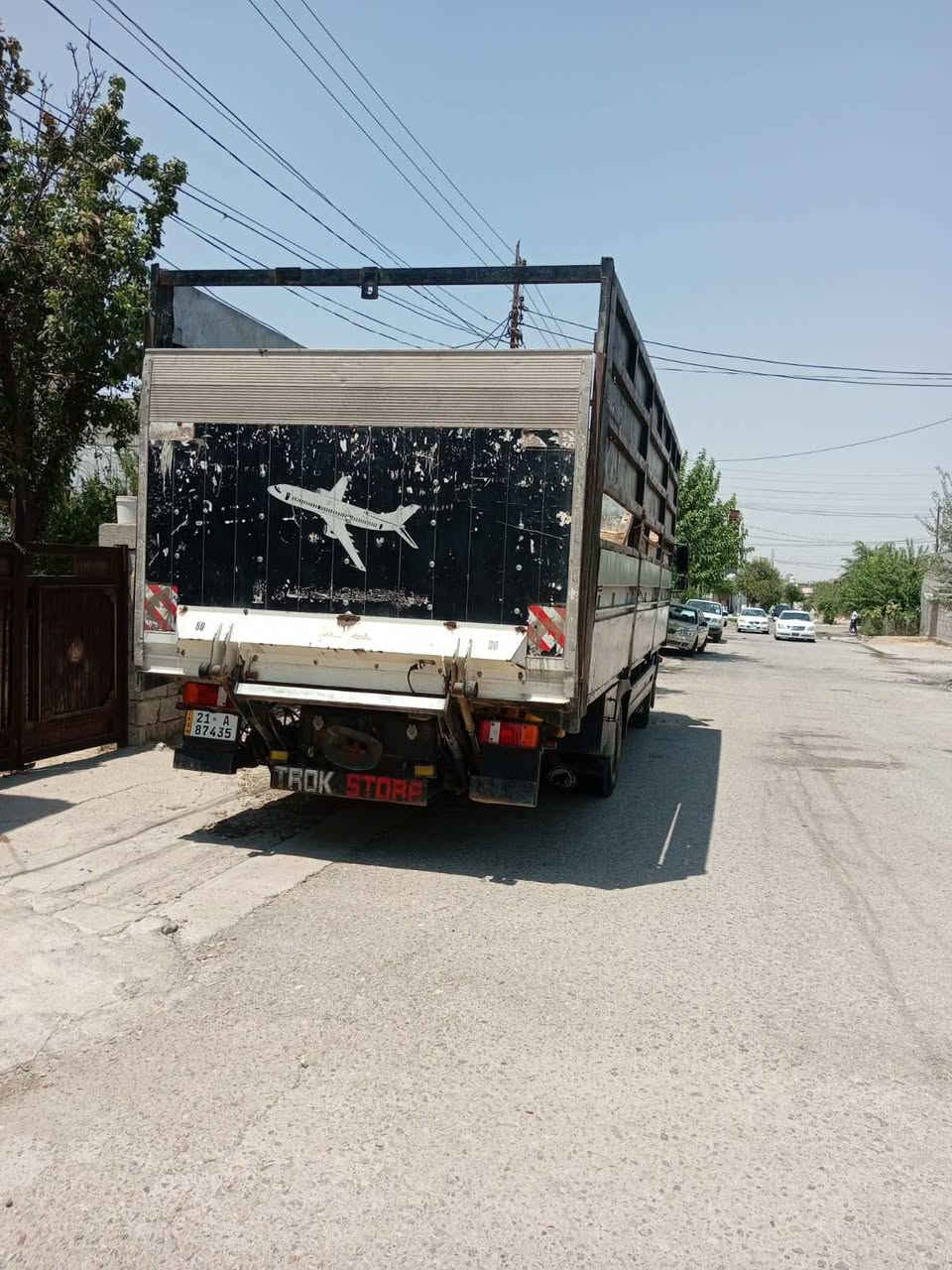 ئەتیکۆ 2003 گێڕومەکینەی بەشەرت 
بێ بۆیاخ 

سەنەوی تازە 

شەش بستۆن 
دووقات
 هەمووگیانی بەشرت

 ***********

***********
