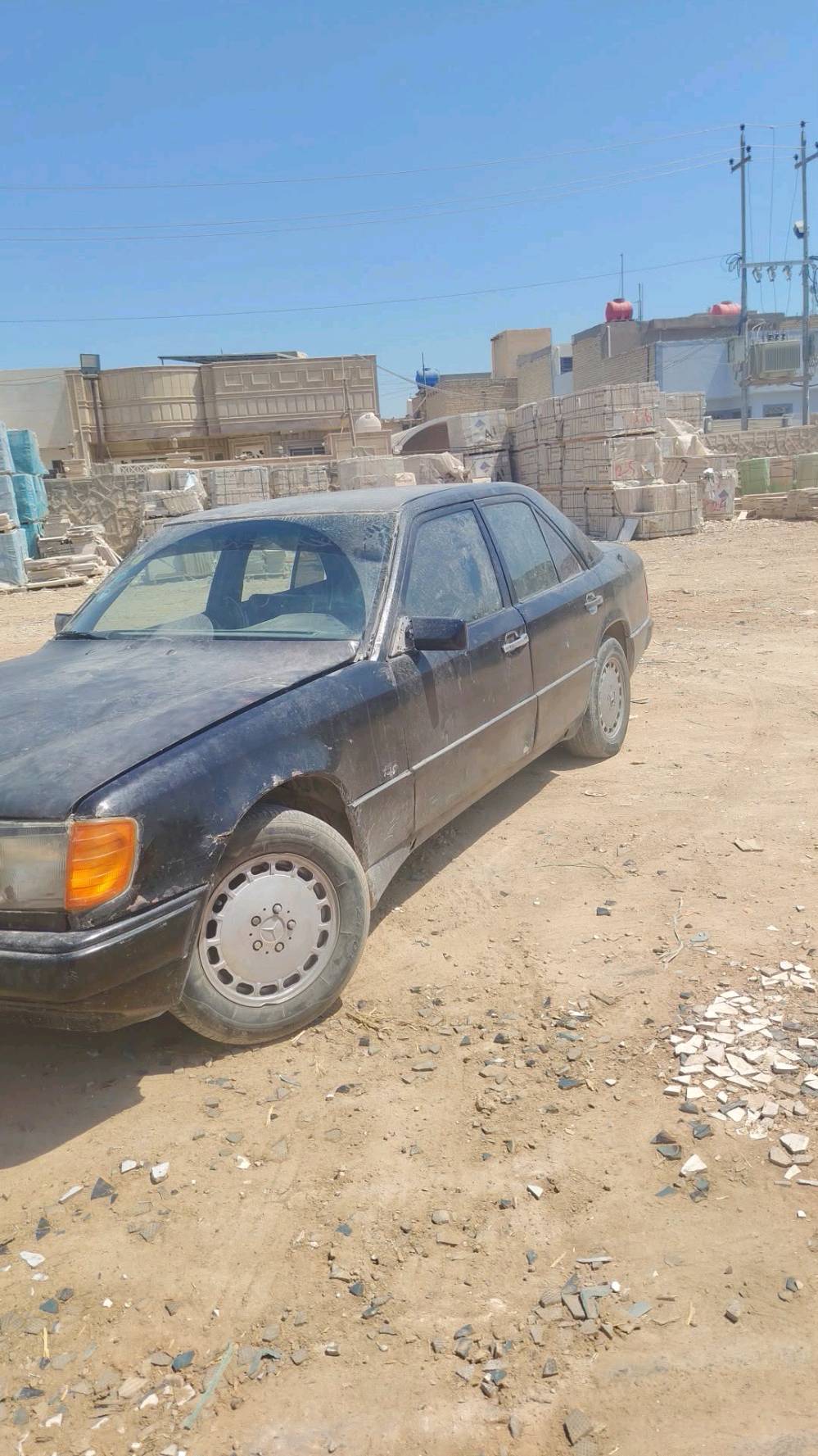 مارسيدس للبيع موديل 1991 
محور محرك بطه السنويه صاقطه من 2020
 محرك وكير جديد صار 4 اشهر من شديته 
السعر 20 ورقه مكاني النجف 
الرقم***********
الخاص مفتوح 
كهربائيات تعبانه 
حداديه صفر 
گشر تعبان شويه 
مثل ما بل صوره واضح