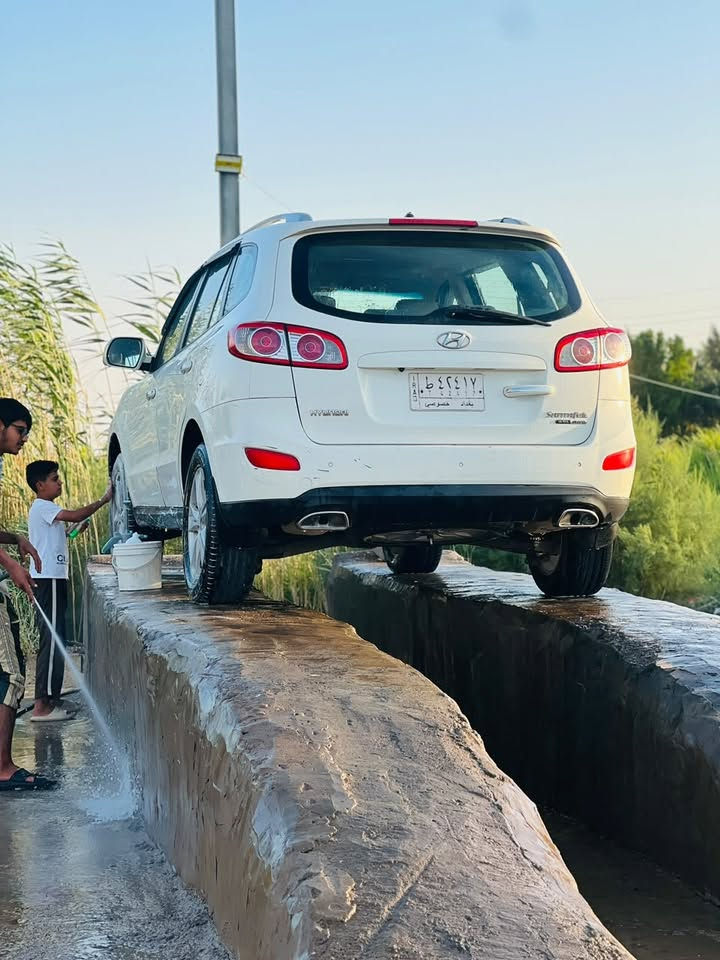 السلام عليكم سنتافي ٢٠١٠ مستعجل بيع
‭***********‬واسط الزبيديه مكلف بالنشر
