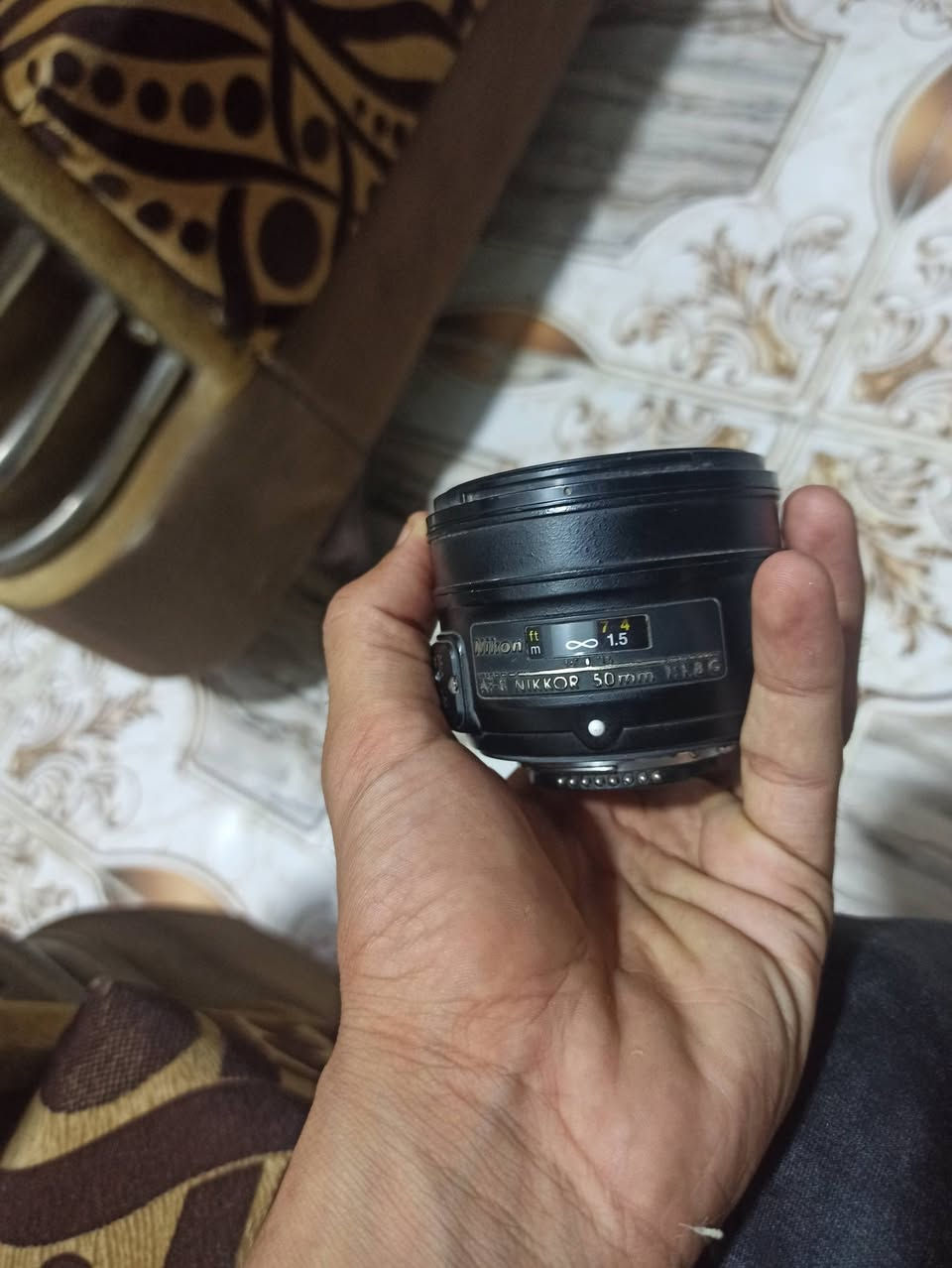 متوفر عدسه 50mm عزل فول اخت الجديده. قيم وخذ بل يرضي الله رقمي لل تواصل *********** موجود بي وتساب

