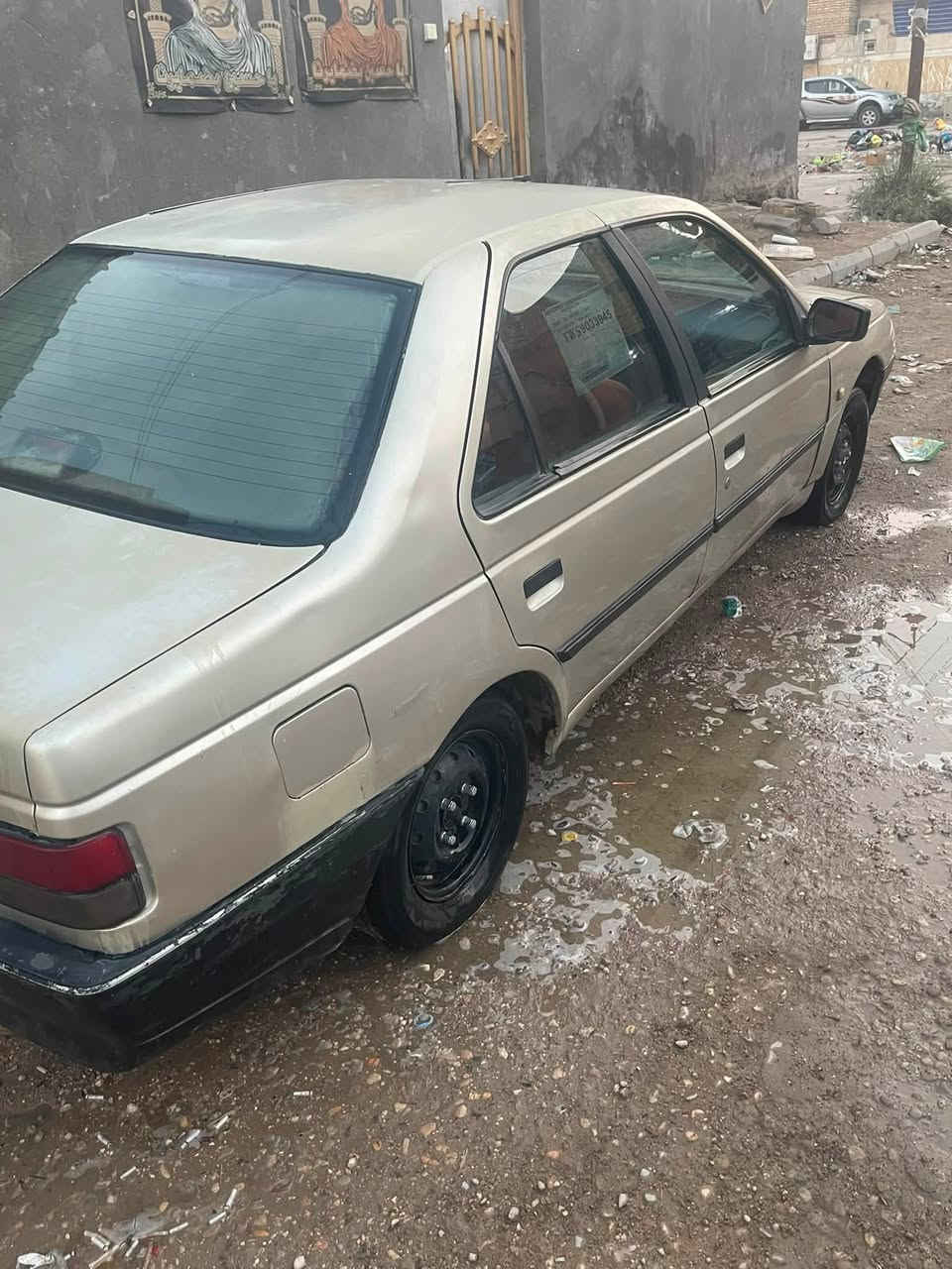 سلام عليكم للبيع بيجو روا ٢٠٠٩ سياره نضيف وخير من الله مكينه بلاديه كير عادي
سعر 15وبيه مجال ستفسارنتصال***********
